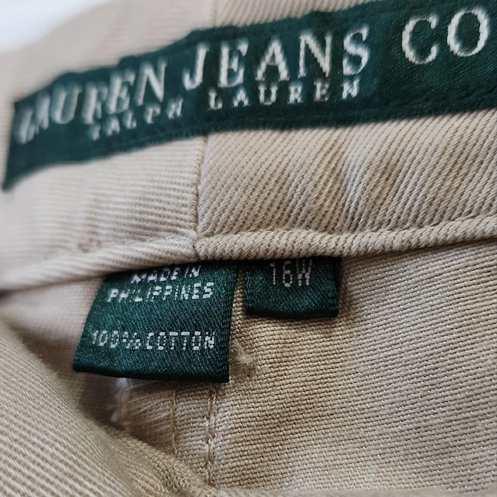NWT Lauren Ralph Lauren Chino Dress Khaki Shorts Women's size 16w